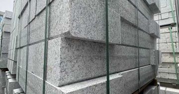 平凉芝麻白路牙石 马路牙子