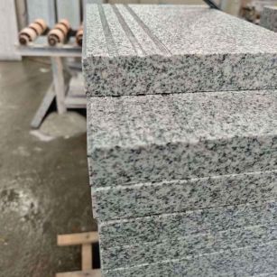 平凉芝麻白楼梯踏步