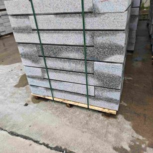 平凉芙蓉白路牙石，马路牙子