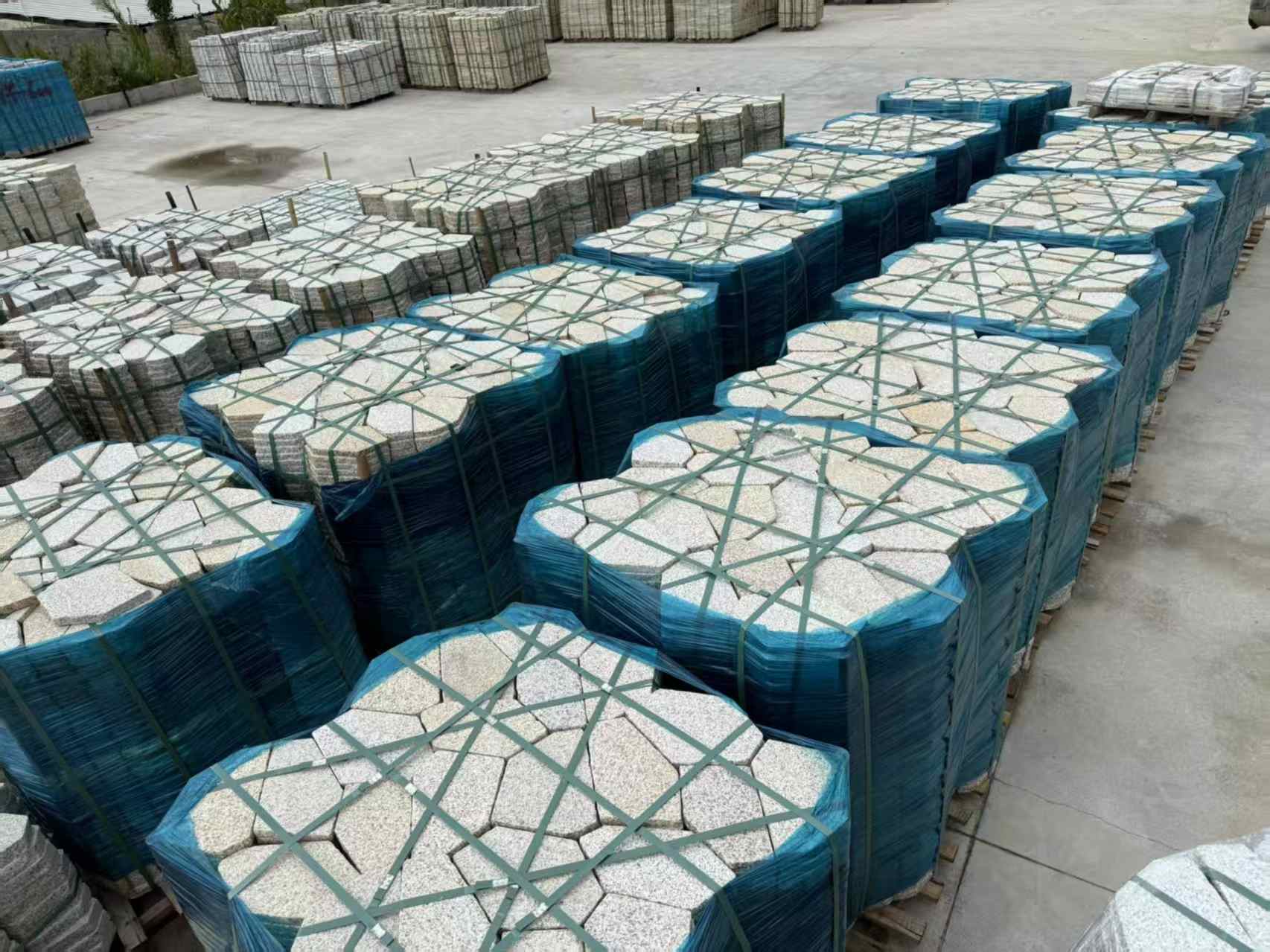 平凉黄金麻冰裂纹 碎拼