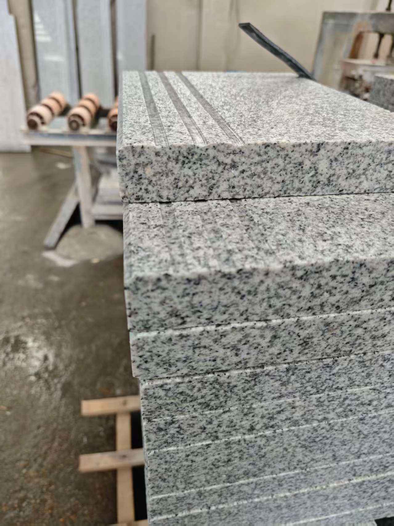 平凉芝麻白楼梯踏步