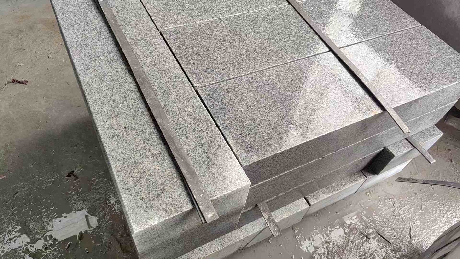 平凉芝麻灰 芝麻白 路牙石 路侧石 马路牙子
